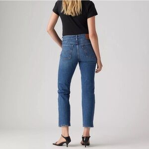 Levi’s Women’s Jeans Capital E Tag Wedgie Straight Medium Wash High Waisted